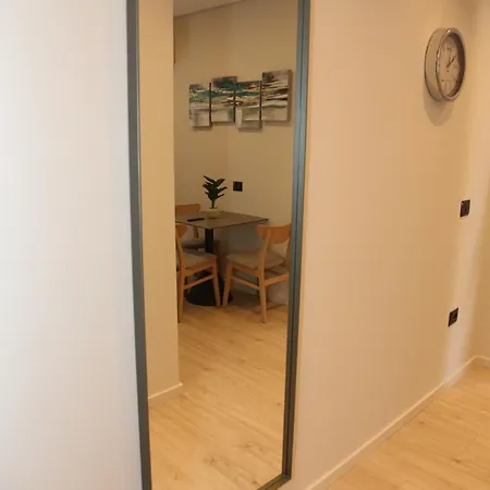 Apartment Centre - Cca Tirana