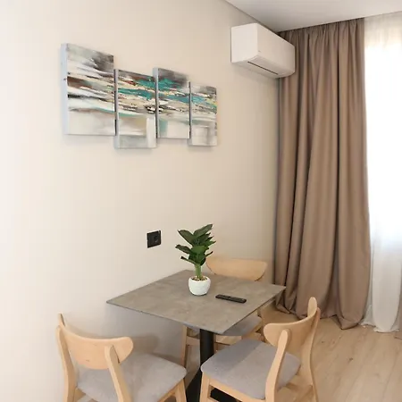 Apartment Centre - Cca Tirana