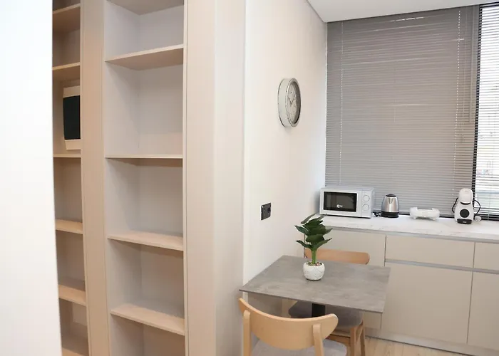 Centre - Cca * ティラナ